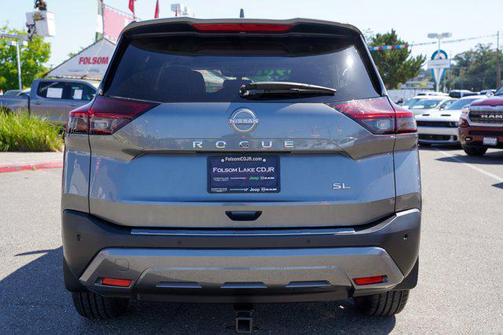 2022 Nissan Rogue SL