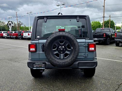 Anvil Clearcoat 2026 Jeep Wrangler Sport