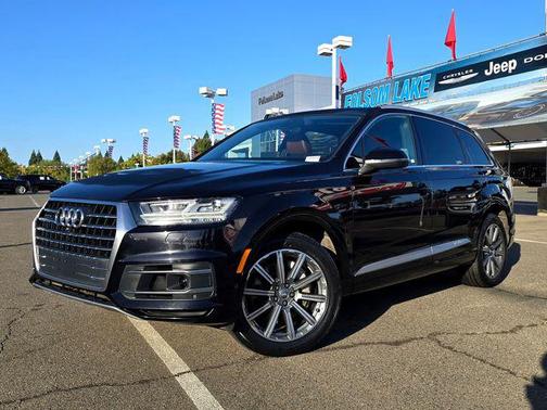 2019 Audi Q7 55 Premium Plus