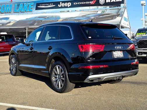 2019 Audi Q7 55 Premium Plus