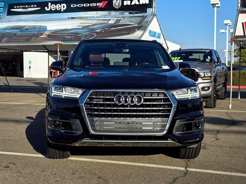 2019 Audi Q7 55 Premium Plus
