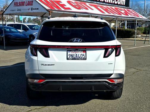 2023 Hyundai TUCSON SEL