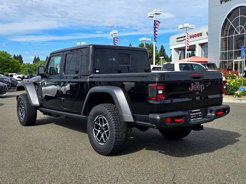 Black Clearcoat 2026 Jeep Gladiator Rubicon