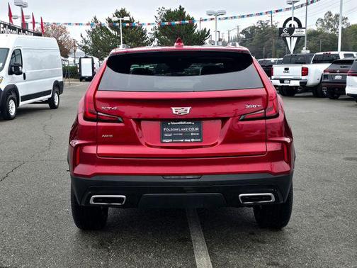 2024 Cadillac XT4 Premium Luxury