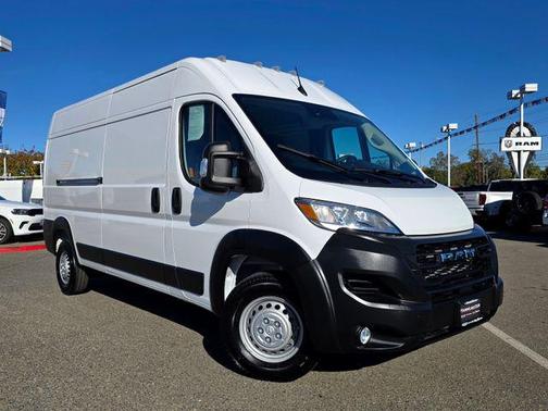 2025 RAM ProMaster 2500 Tradesman