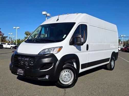 2025 RAM ProMaster 2500 Tradesman