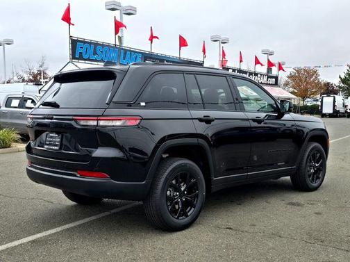 2025 Jeep Grand Cherokee Altitude