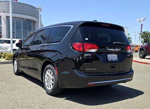 2020 Chrysler Pacifica Touring