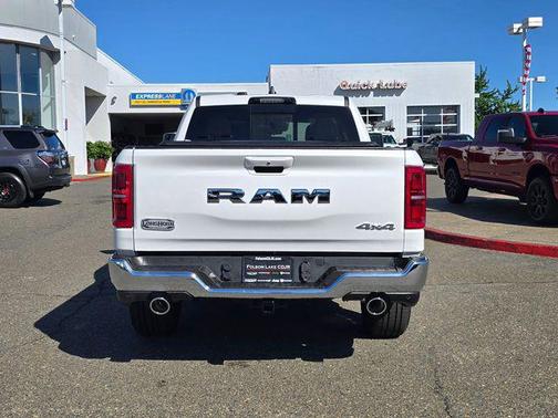 Ivory White Tri-Coat Pearlcoat 2026 RAM 1500 Longhorn
