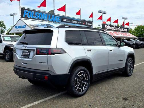 Silver Zynith Clearcoat 2026 Jeep Cherokee Limited