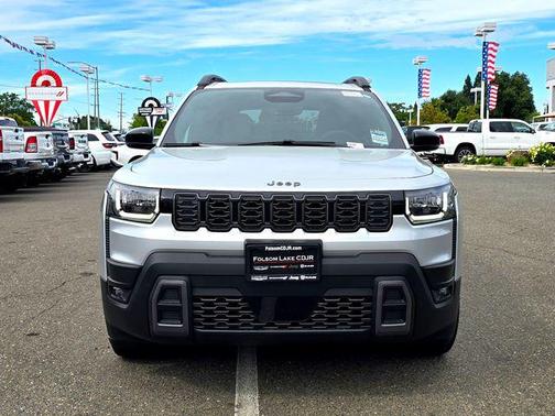 Silver Zynith Clearcoat 2026 Jeep Cherokee Limited