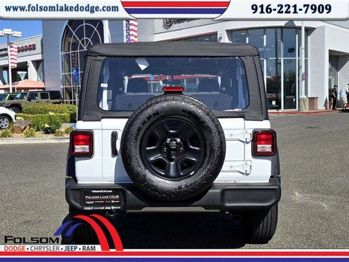2025 Jeep Wrangler Sport