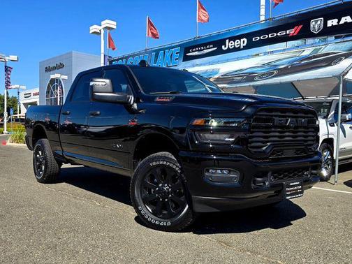 2025 RAM 2500 Big Horn Crew Cab 4x4 6'4' Box