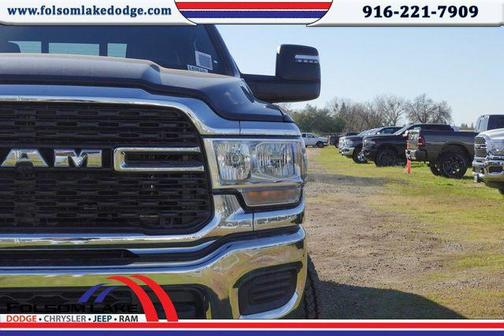2024 RAM 2500 Tradesman Crew Cab 4x4 8' Box