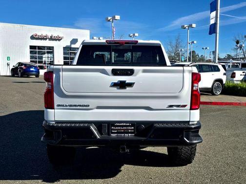 2026 Chevrolet Silverado 1500 ZR2