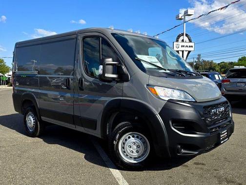 2026 RAM ProMaster 1500 Low Roof