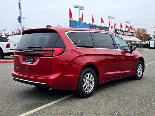 2026 Chrysler Pacifica L