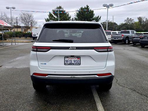 2022 Jeep Grand Cherokee 4xe Base