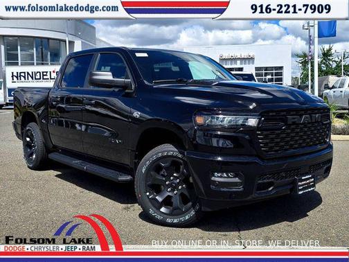Diamond Black Crystal Pearlcoat 2026 RAM 1500 Express