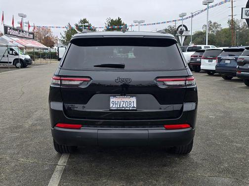 2023 Jeep Grand Cherokee L Altitude