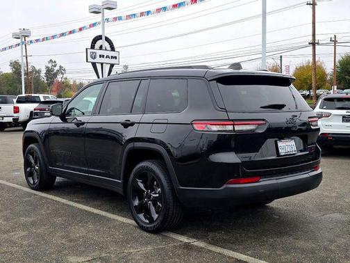 2023 Jeep Grand Cherokee L Altitude
