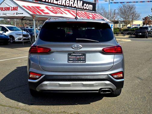2019 Hyundai SANTA FE SE 2.4