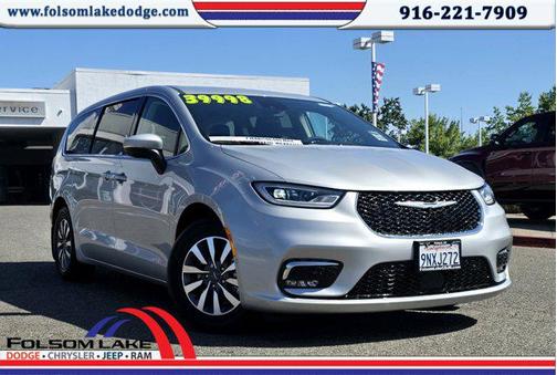 2023 Chrysler Pacifica Hybrid Touring L