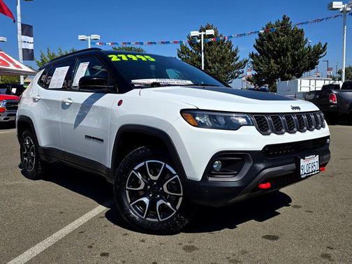 2024 Jeep Compass Trailhawk
