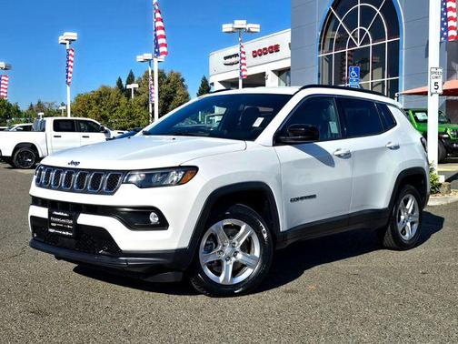 2024 Jeep Compass Latitude