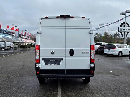 2025 RAM ProMaster 2500 Tradesman