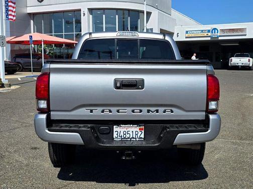 2019 Toyota Tacoma SR