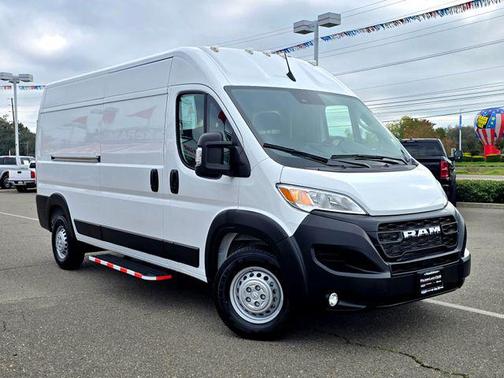 2025 RAM ProMaster 2500 Tradesman