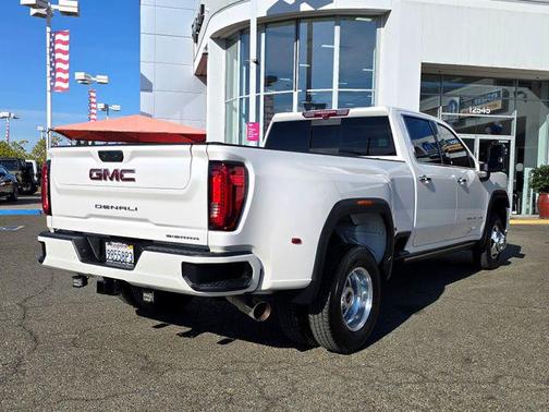 2023 GMC Sierra 3500 Denali