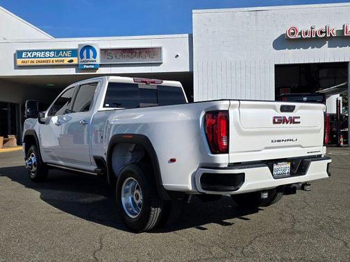 2023 GMC Sierra 3500 Denali