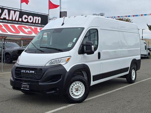 2025 RAM ProMaster 2500 Tradesman