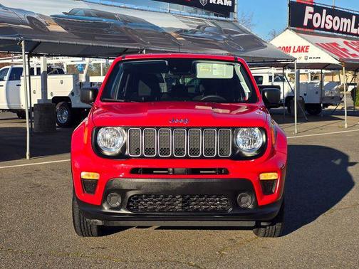 2023 Jeep Renegade Latitude
