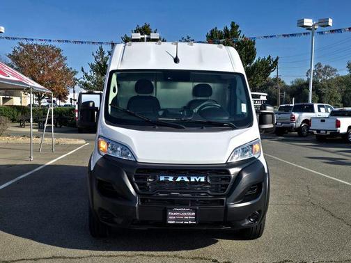 2025 RAM ProMaster 2500 Tradesman
