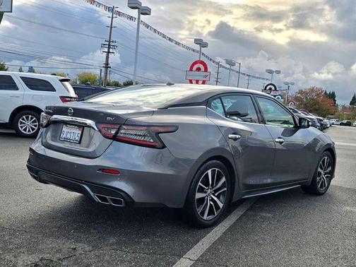 2022 Nissan Maxima SV Xtronic CVT
