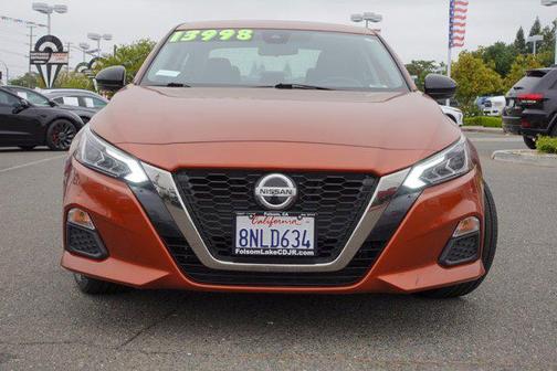 2020 Nissan Altima SR FWD
