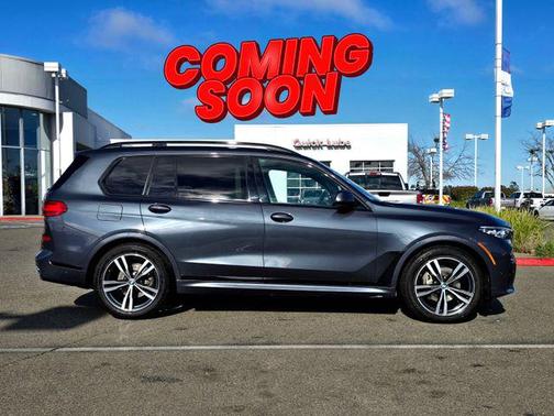 2022 BMW X7 xDrive40i