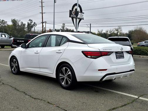 2022 Nissan Sentra SV