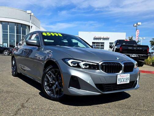 2025 BMW 330 i xDrive