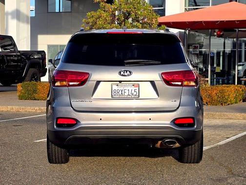 2020 Kia Sorento S