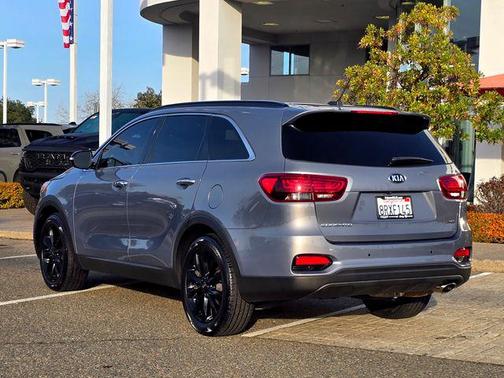 2020 Kia Sorento S