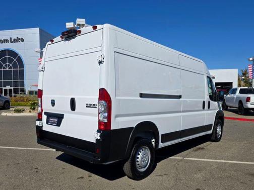2025 RAM ProMaster 2500 Tradesman