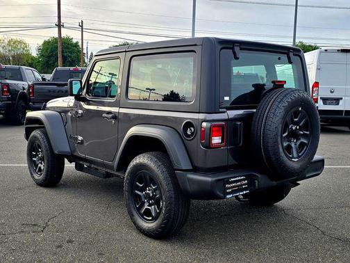 Granite Crystal Metallic Clearcoat 2026 Jeep Wrangler Sport