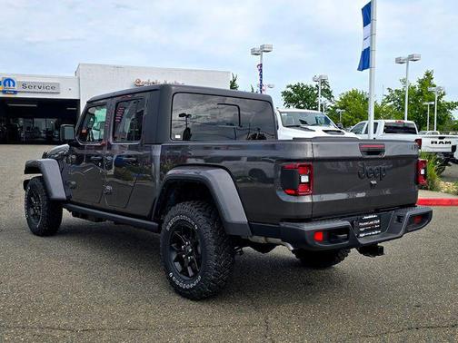 Granite Crystal Metallic Clearcoat 2026 Jeep Gladiator Willys 4x4