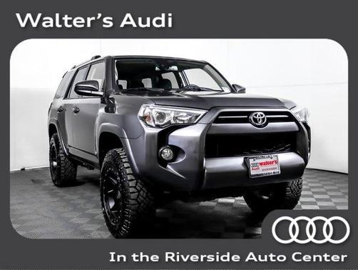 Photo 1 of 26 of 2020 Toyota 4Runner SR5