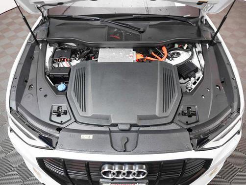 2021 Audi e-tron Premium