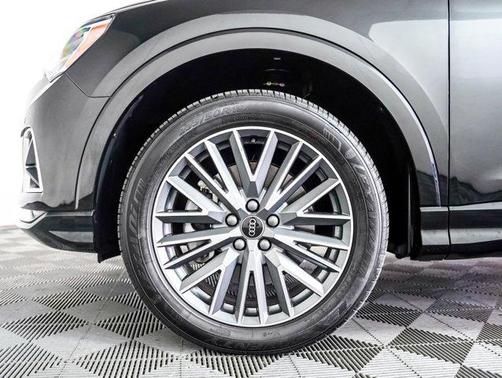 2022 Audi Q3 40 Premium